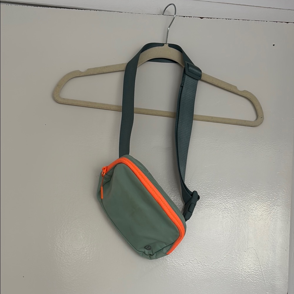 Lululemom Belt Bag